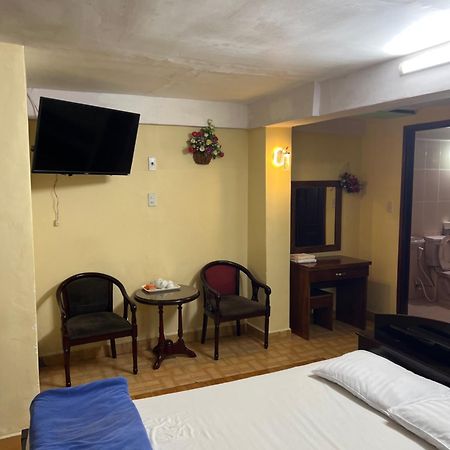 Hotel Khach San Lan Dai Da Lat Esterno foto