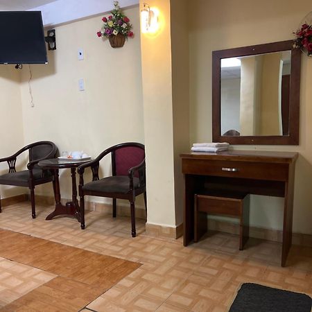 Hotel Khach San Lan Dai Da Lat Esterno foto