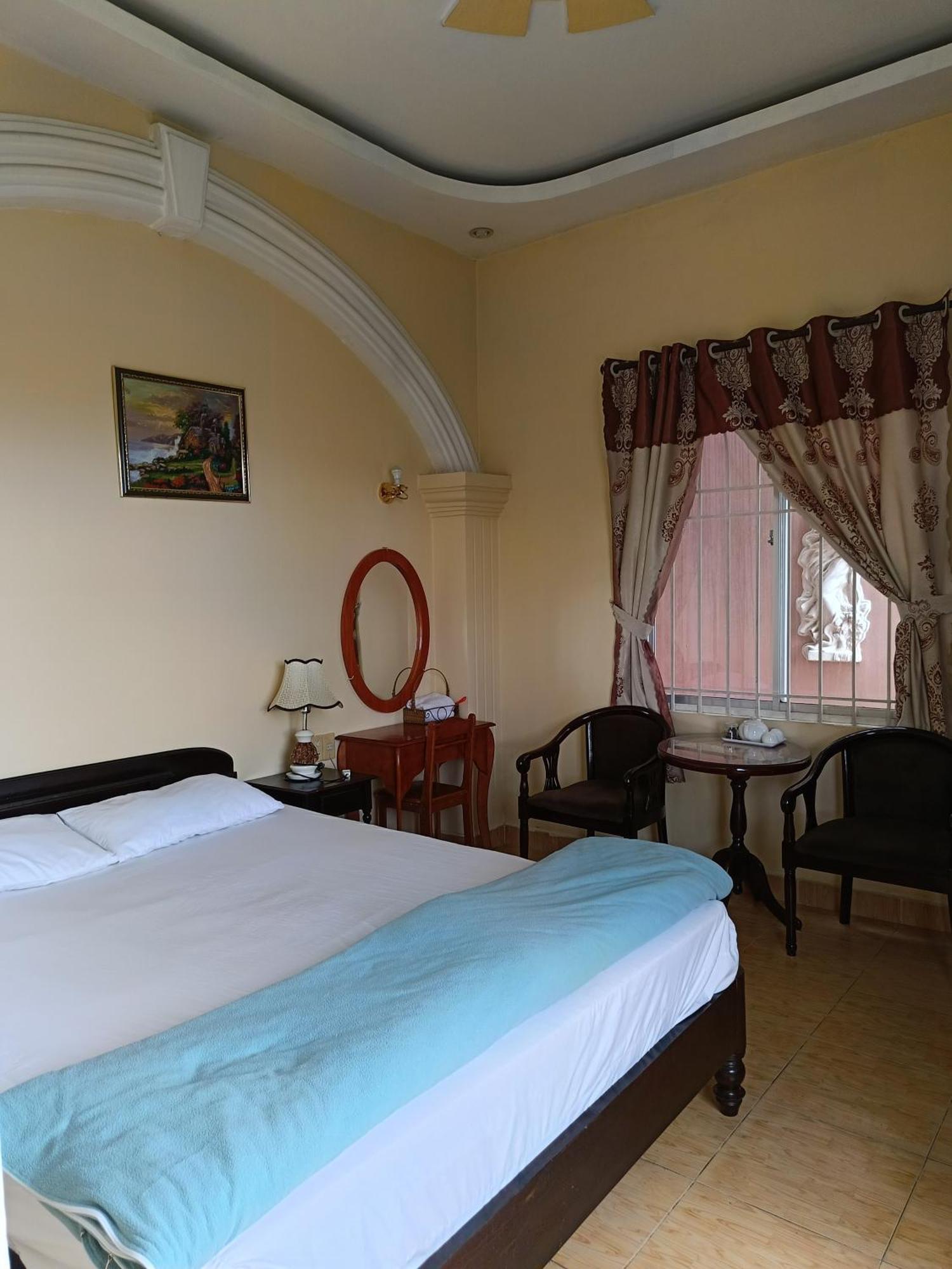 Hotel Khach San Lan Dai Da Lat Esterno foto